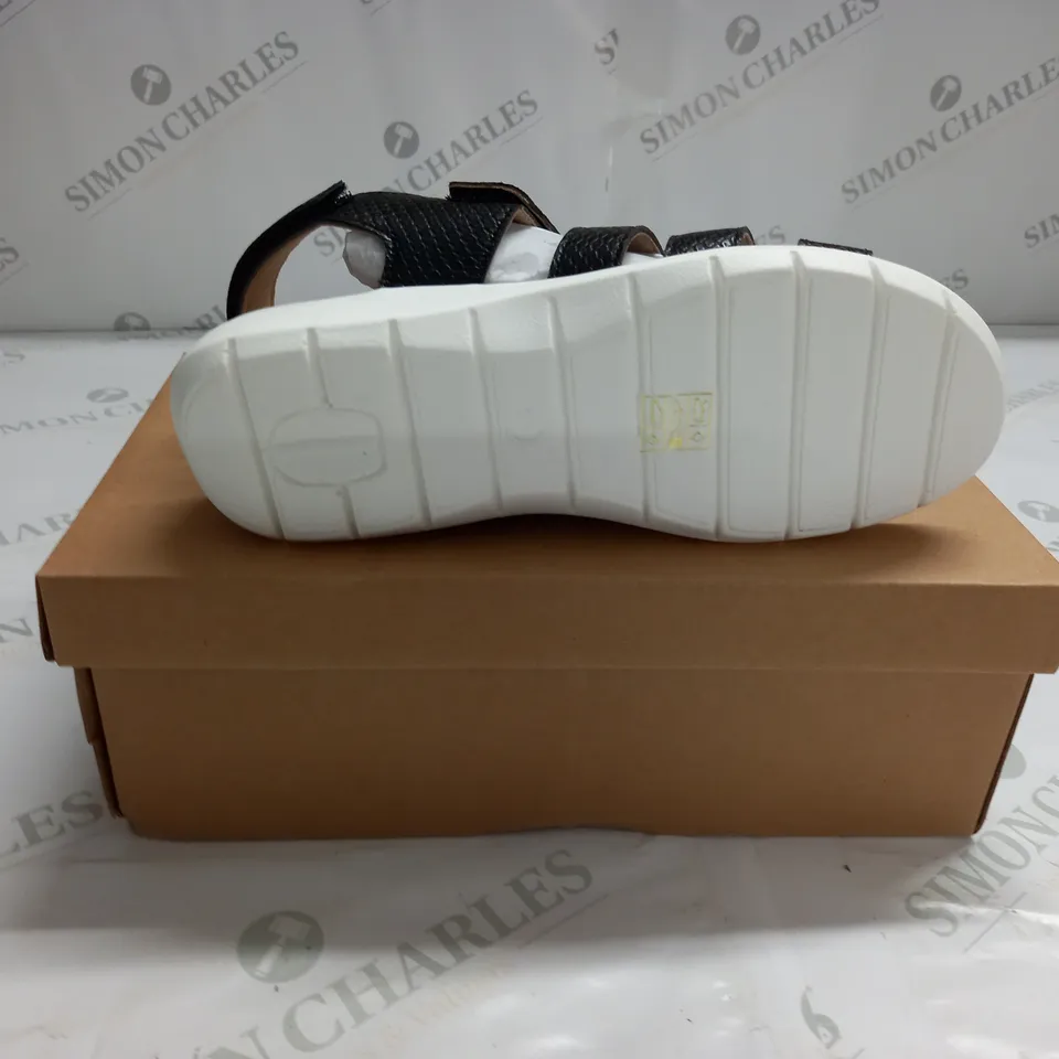 BOXED PAIR OF CUSHION WALK STRAPPY BLACK SANDALS - SIZE 4