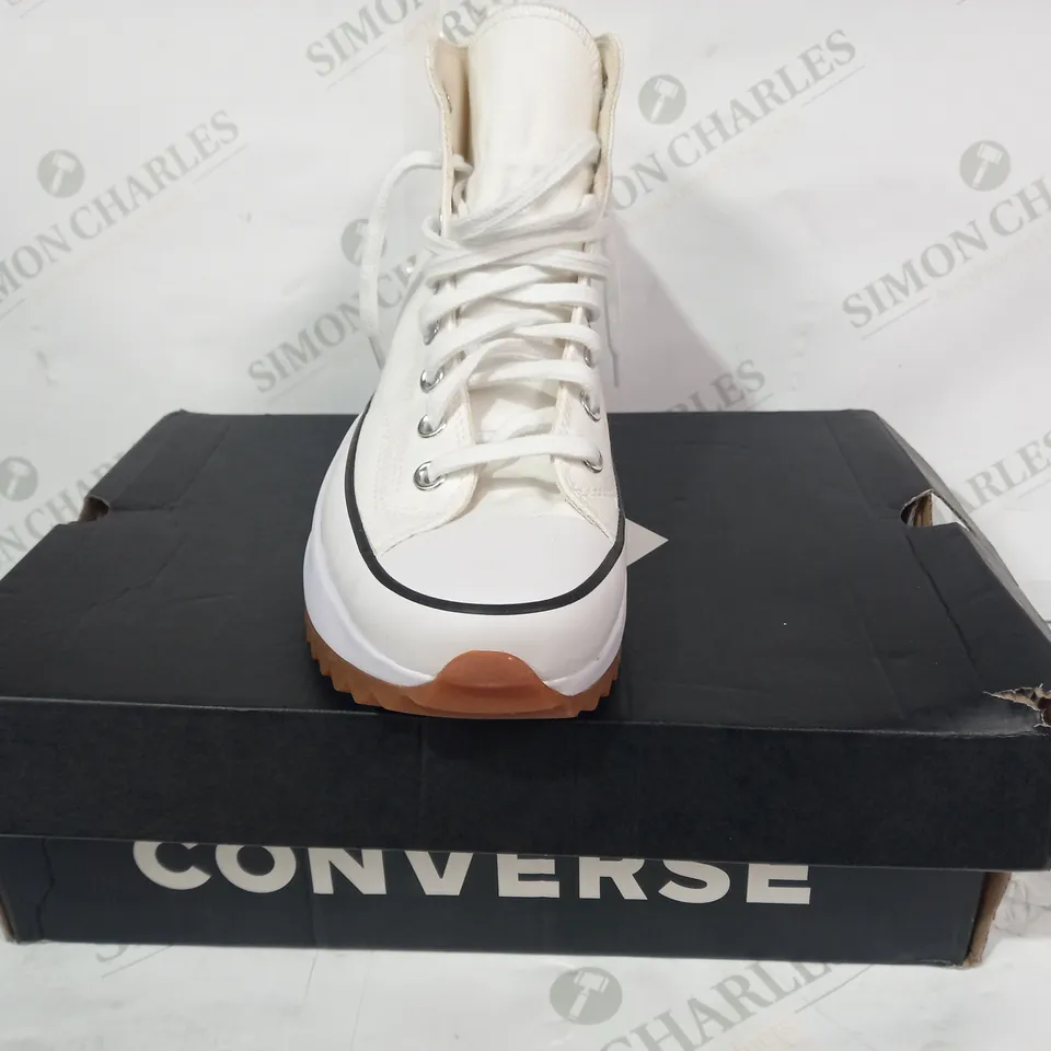 BOXED PAIR OF CONVERSE ALL STAR RUN STAR HIKE SHOES IN WHITE UK SIZE 8