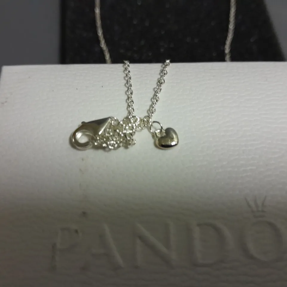 BOXED PANDORA NECKLACE WITH CIRCULAR PENDANT