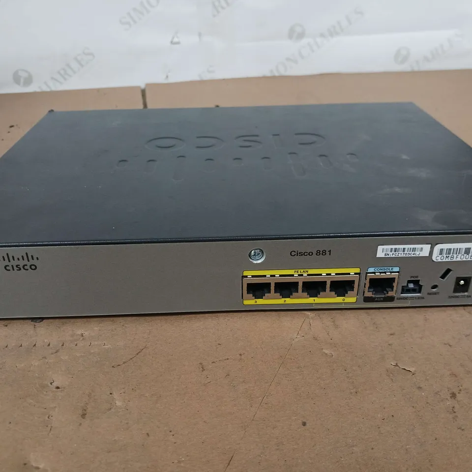 UNBOXED CISCO 881 INTEGRATED SERVICE ROUTER