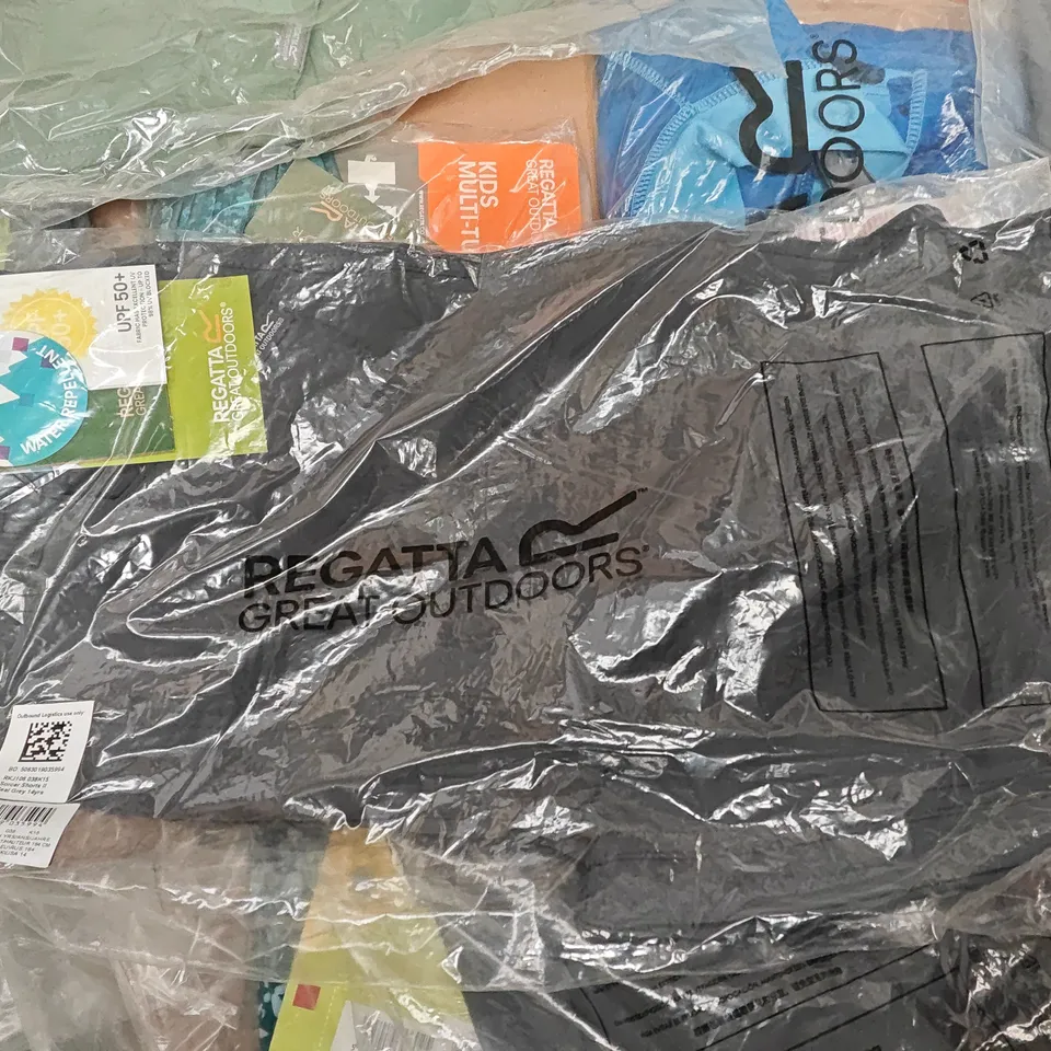 LOT OF 12 ASSORTED BRAND NEW REGATTA KIDS CLOTHING ITEMS - VARIOUS SIZES
