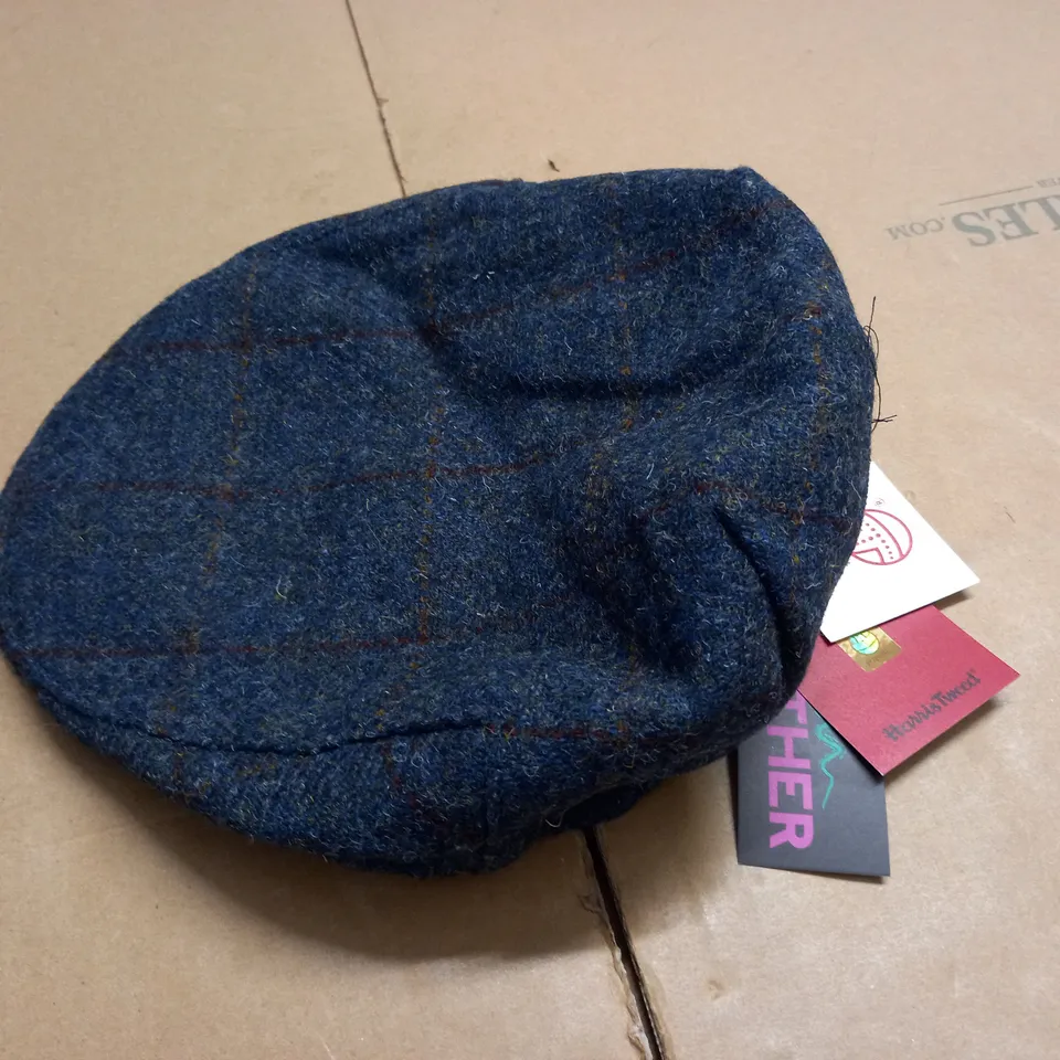 HARRIS TWEED HIGHLAND HARRIS TWEED FLAT CAP - XL 62CM