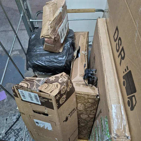 APPROXIMATELY 5 ASSORTED ITEMS TO INCLUDE SOIL, BROKEN MIRROR, AIR COOLER, ETC - COLLECTION ONLY