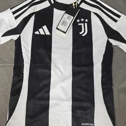 ADIDAS KID'S JUVENTUS FOOTBALL CLUB JERSEY SIZE 7-8 YEARS