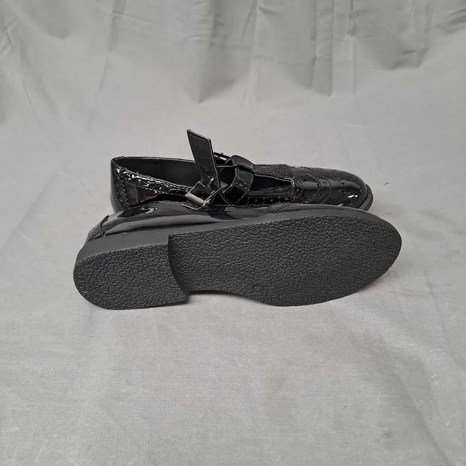 BOX OF APPROXIMATELY 12 PAIRS OF GIRLS SCHOOL SHOES IN BLACK - VARIOUS SIZES