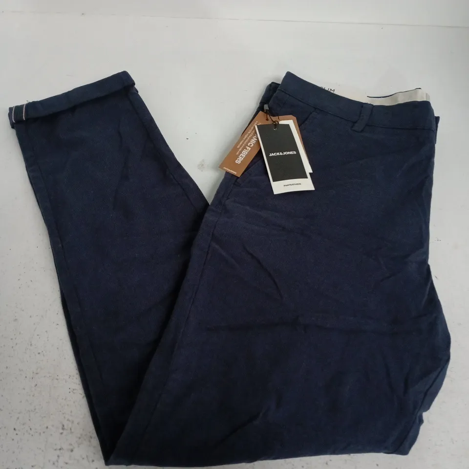 JACK & JONES FURY TROUSERS IN NAVY - W34/L34