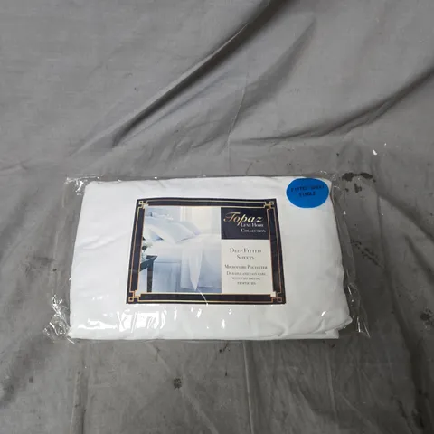 BOX OF APPROXIMATELY 8 TOPAZ DEEP FITTED SHEETS IN WHITE SIZE SINGLE