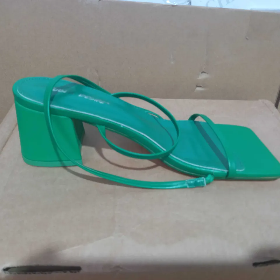 BOXED PAIR OF PUBLIC DESIRE HEELED SANDALS IN GREEN UK 6SIZE 