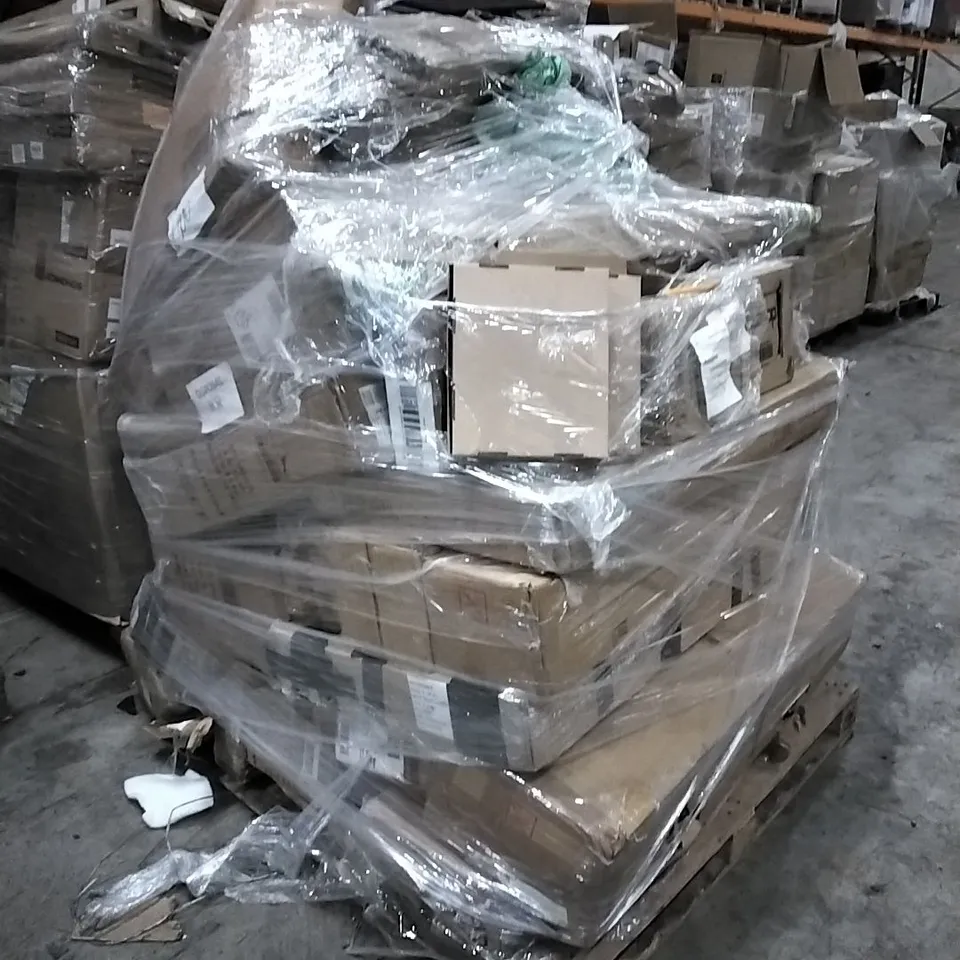 PALLET OF HOUSEHOLD ITEMS TO INCLUDE ELECTRIC GLASS KETTLE,  TABLET CASES, ELECTRIC FRYER AND OTHER ASSORTED ITEMS...