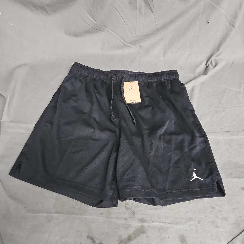 NIKE MENS ACTIVE SHORTS IN BLACK SIZE L