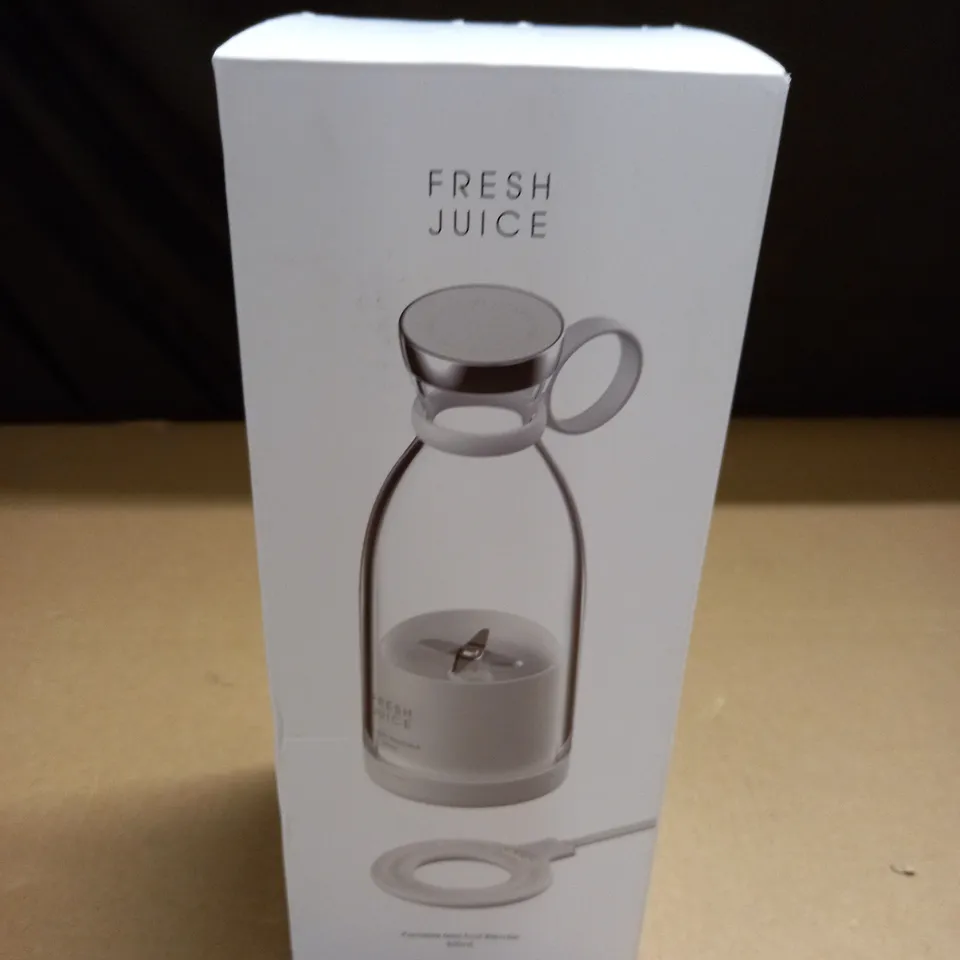 BOXED 250ML PORTABLE MINI FRUIT BLENDER