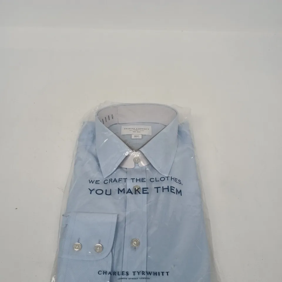 CHARLES TYRWHITT NON-IRON SLIM FIT SHIRT – LIGHT BLUE, UK COLLAR 16 (34IN)