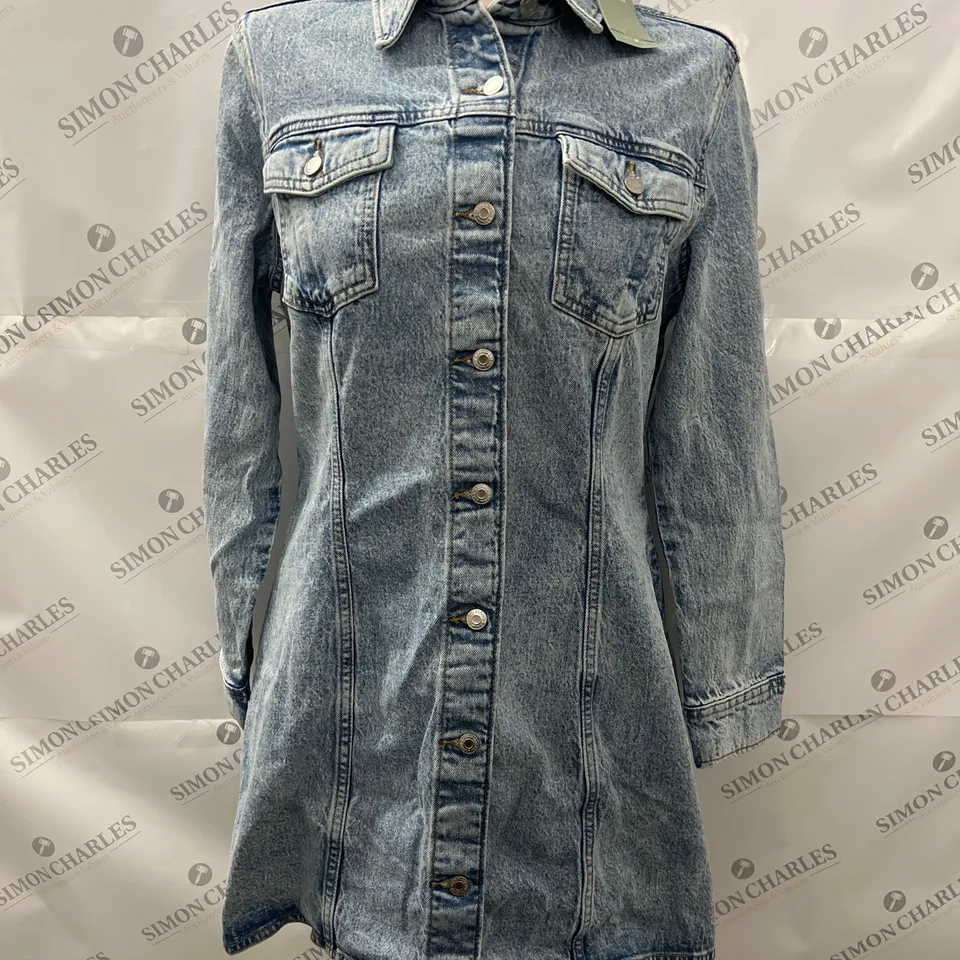 H&M DENIM LONGLINE JACKET IN BLUE WASH SIZE M