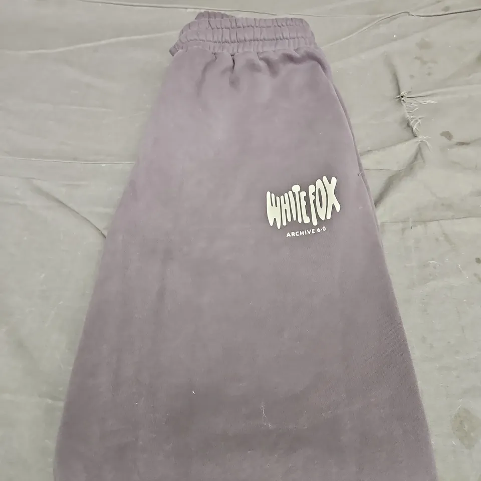 WHITE FOX ARCHIVE FLEECED JOGGERS - SIZE SMALL