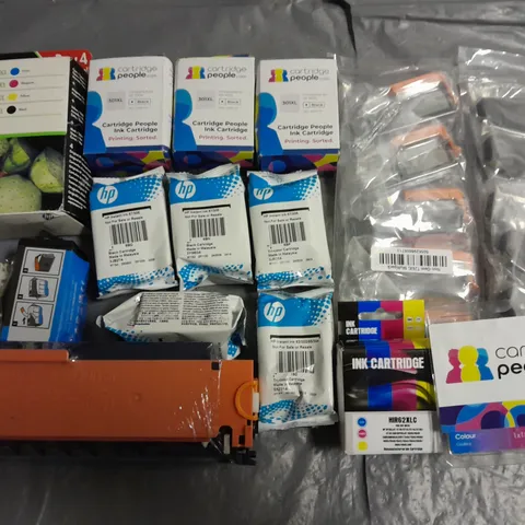 LOT OF ASSORTED PRINTER INK CARTRIDGES TO INCLUDE HP, CARTRIDGE PEOPLE AND EPSON