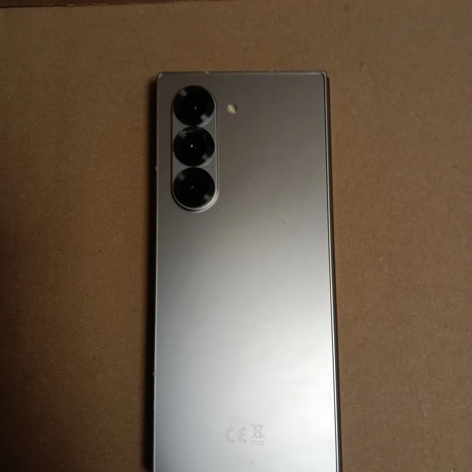 SAMSUNG GALAXY Z FOLD6 MOBILE SMART PHONE