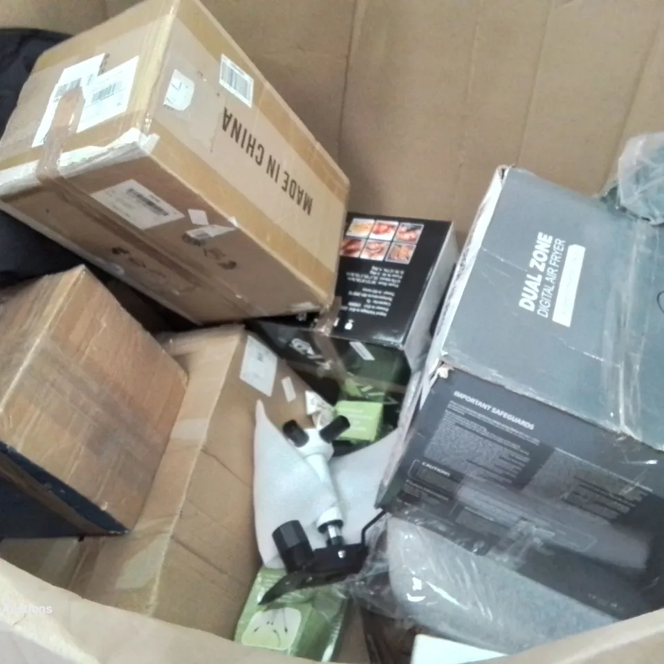 PALLET OF ASSORTED ITEMS INCLUDING MULTIFUNCTIONAL AIR FRYER, INDUCTION HOB, SMALL DOUBLE MATTRESS, IMPULSE SPRINKLER