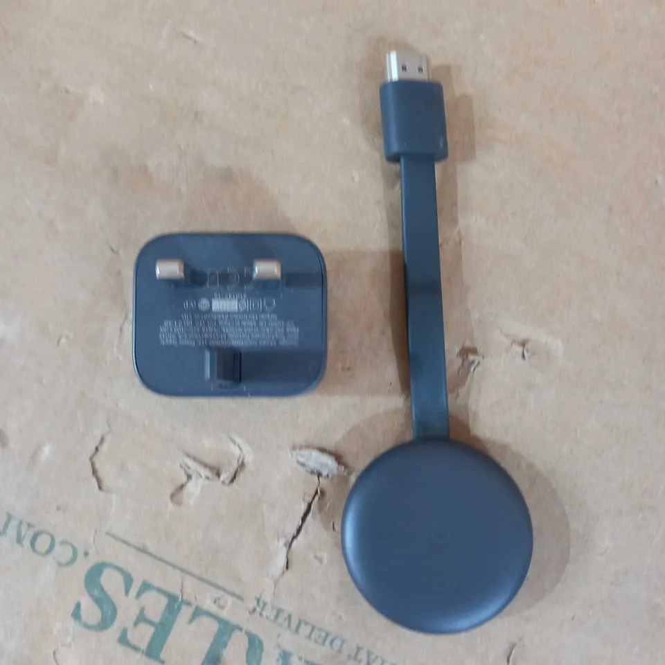 GOOGLE CHROMECAST