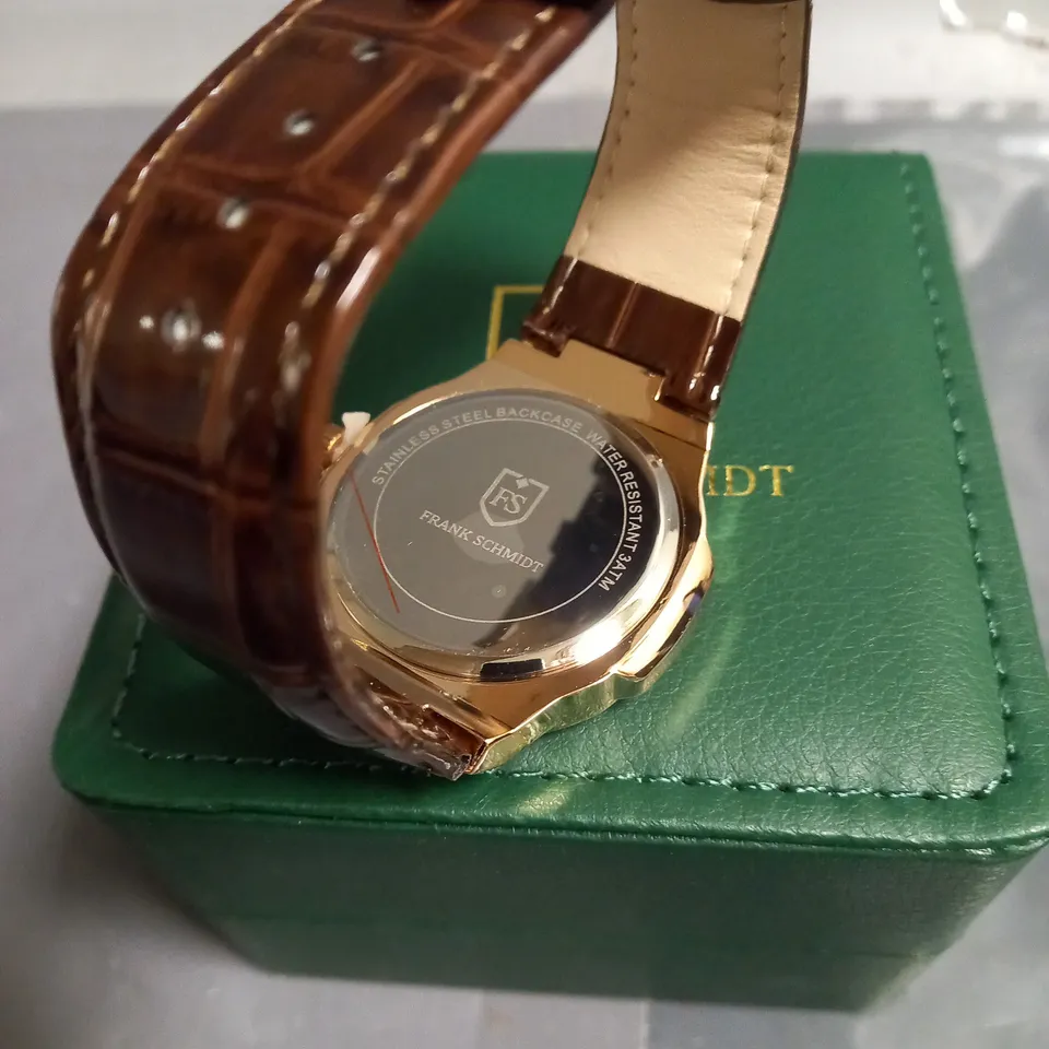 FRANK SCHMIDT MENS TEXTURED DIAL DATED WATCH WITH LEATHER STRAP IN BROWN
