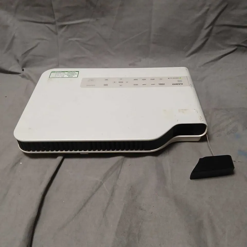 CASIO XJ-A131 DATA PROJECTOR
