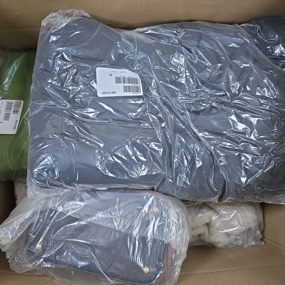 APPROXIMATELY 14 ASSORTED CLOTHING ITEMS IN VARIOUS SIZES, COLOURS & STYLES TO INCLUDE BRANDS SUCH AS ASHWOOD LEATHER, CENTIGRADE, PAUL COSTELLOE, ETC - COLLECTION ONLY