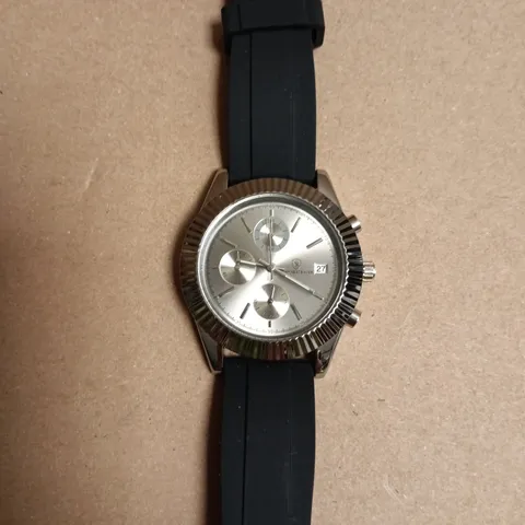 BOXED SCHWARTZBAUER CHRONOGRAPH WRISTWATCH – SILVER DIAL, BLACK RUBBER STRAP