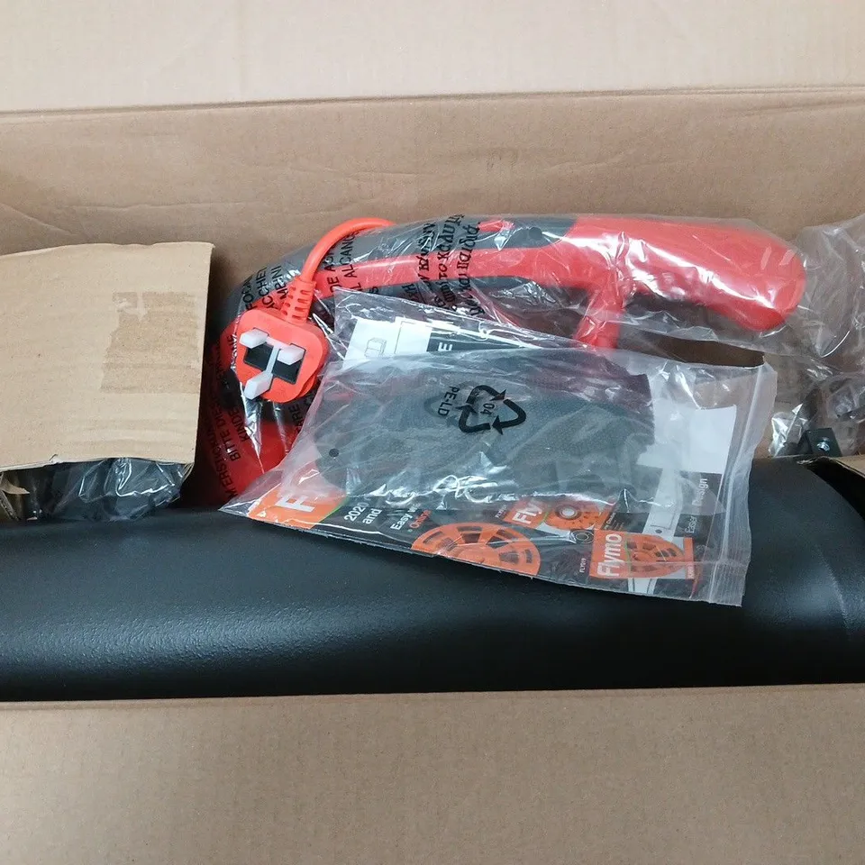 BOXED FLYMO 3 IN 1 POWERVAC 3000V 