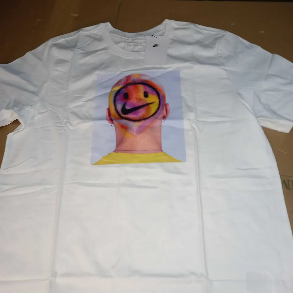 NIKE LOGO COLOUR T-SHIRT SIZE L