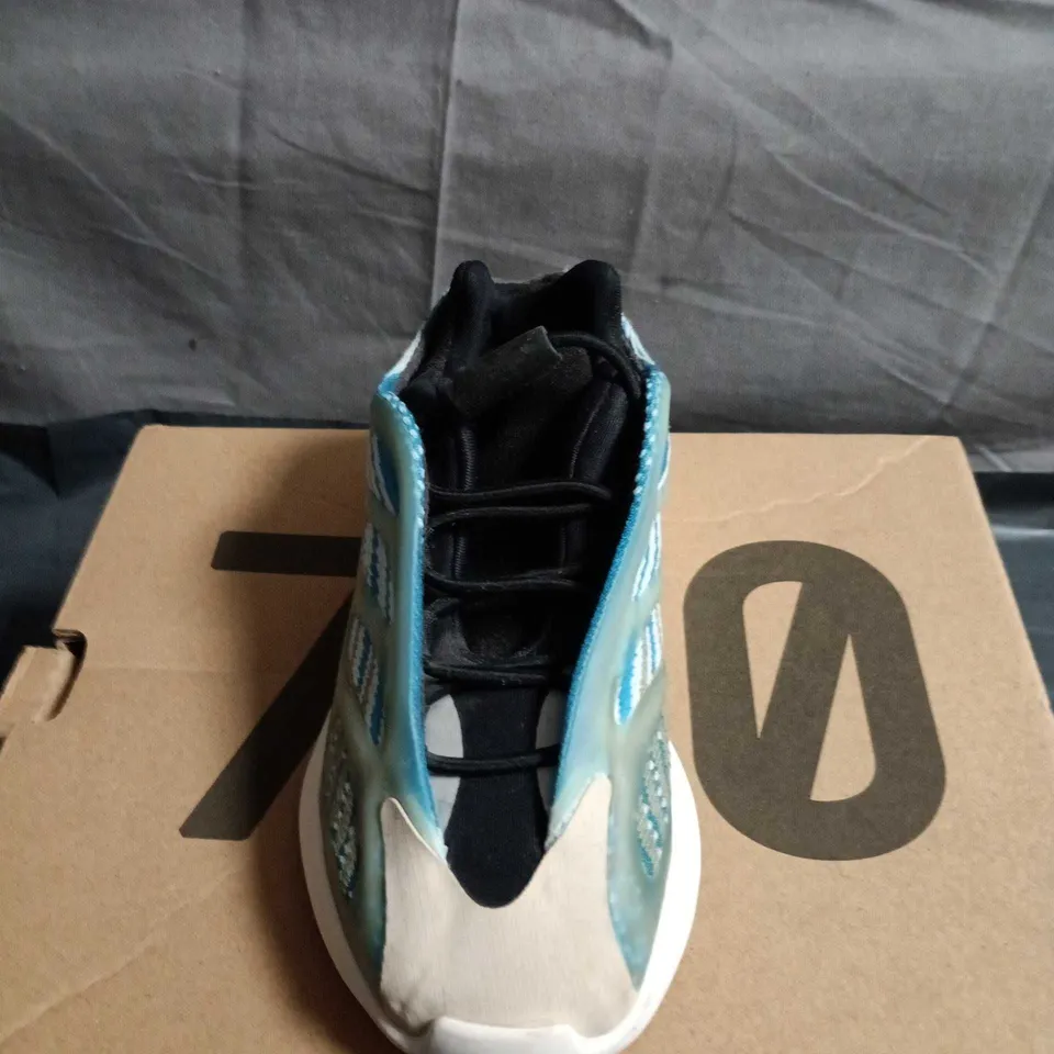 BOXED PAIR OF KIDS ADIDAS YEEZY 700 SNEAKERS – BLUE/TURQUOISE ACCENTS