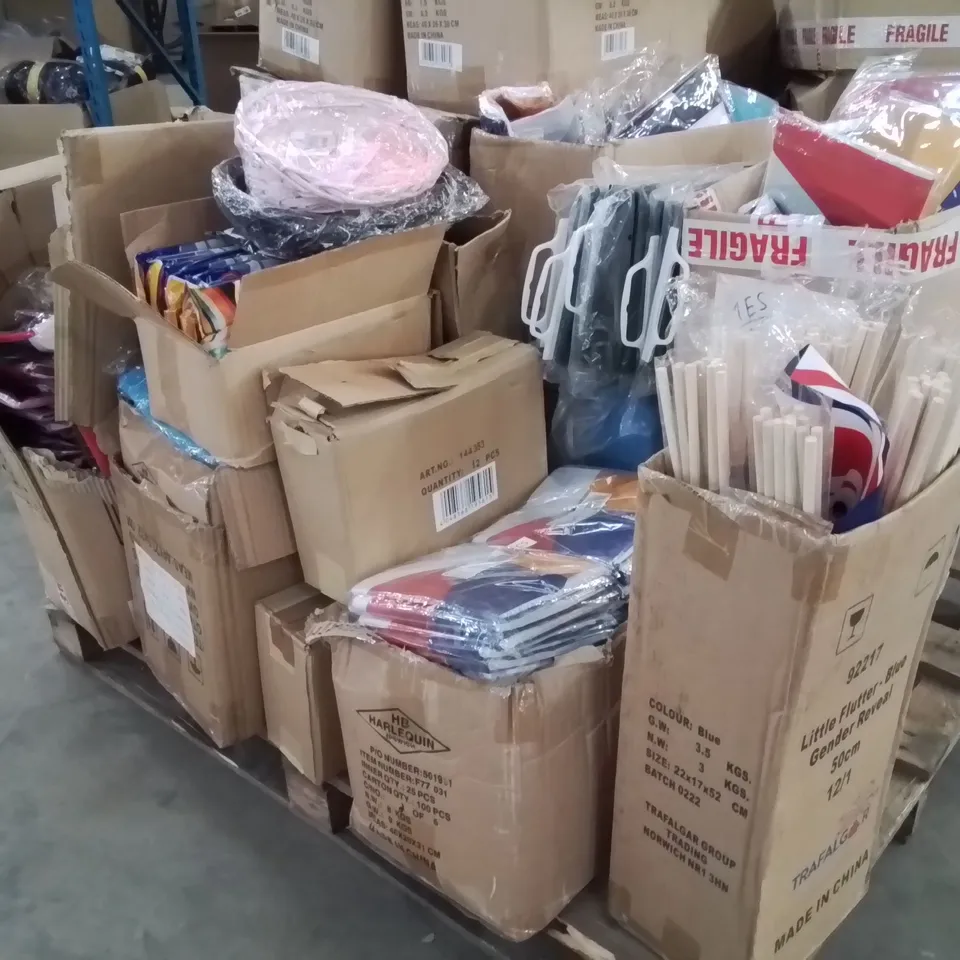 PALLET CONTAINING LARGE AMOUNT OF BRAND NEW ASSORTED WORLDWIDE/PRIDE FLAGS