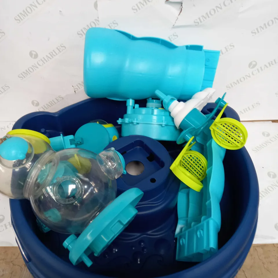 FOAMO 3-IN-1 WATER TABLE (BOX WATER DAMAGED)  RRP £79.99