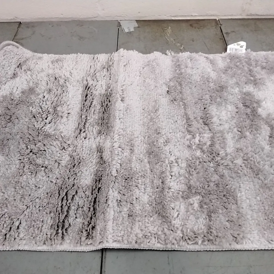 BRAND NEW GILE BATH MAT SIZE - 50CM X 80CM IN GREY 