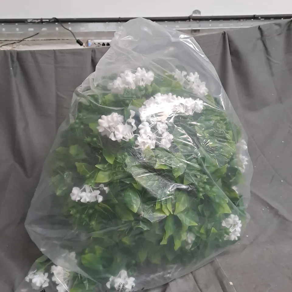 GARDEN REFLECTIONS PRE LIT FAUX FLORAL CREPE MYRTLE WREATH DECOR