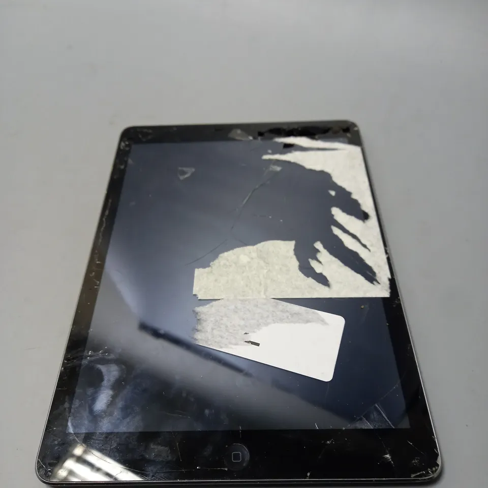 APPLE A1474 IPAD AIR 
