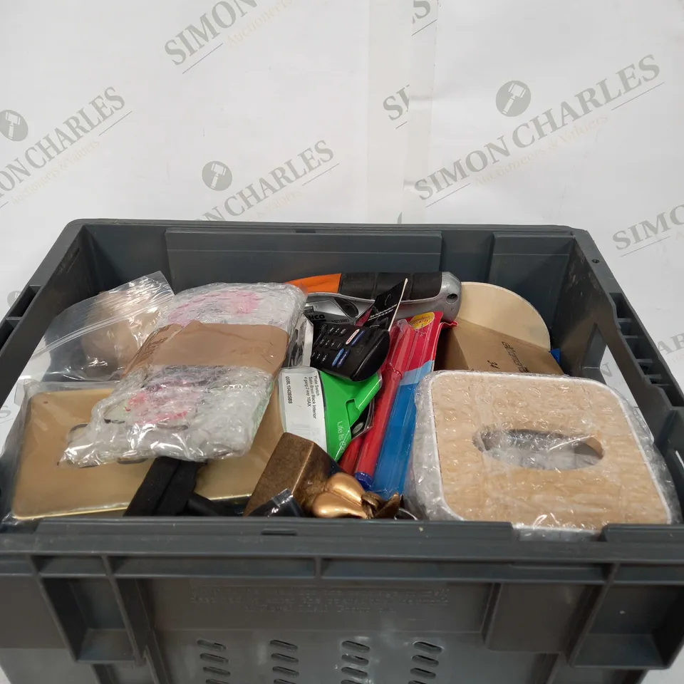 BOX TO CONTAIN APPROX 25 X ASSORTED HOME PRODUCTS, EGG TIMERS, SWITCHES, FISHING PRODUCT, REMOTE, KNIFE ETC