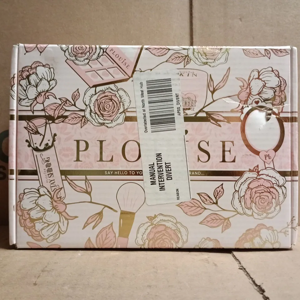 P.LOUISE MYSTERY COSMETIC BOX SET