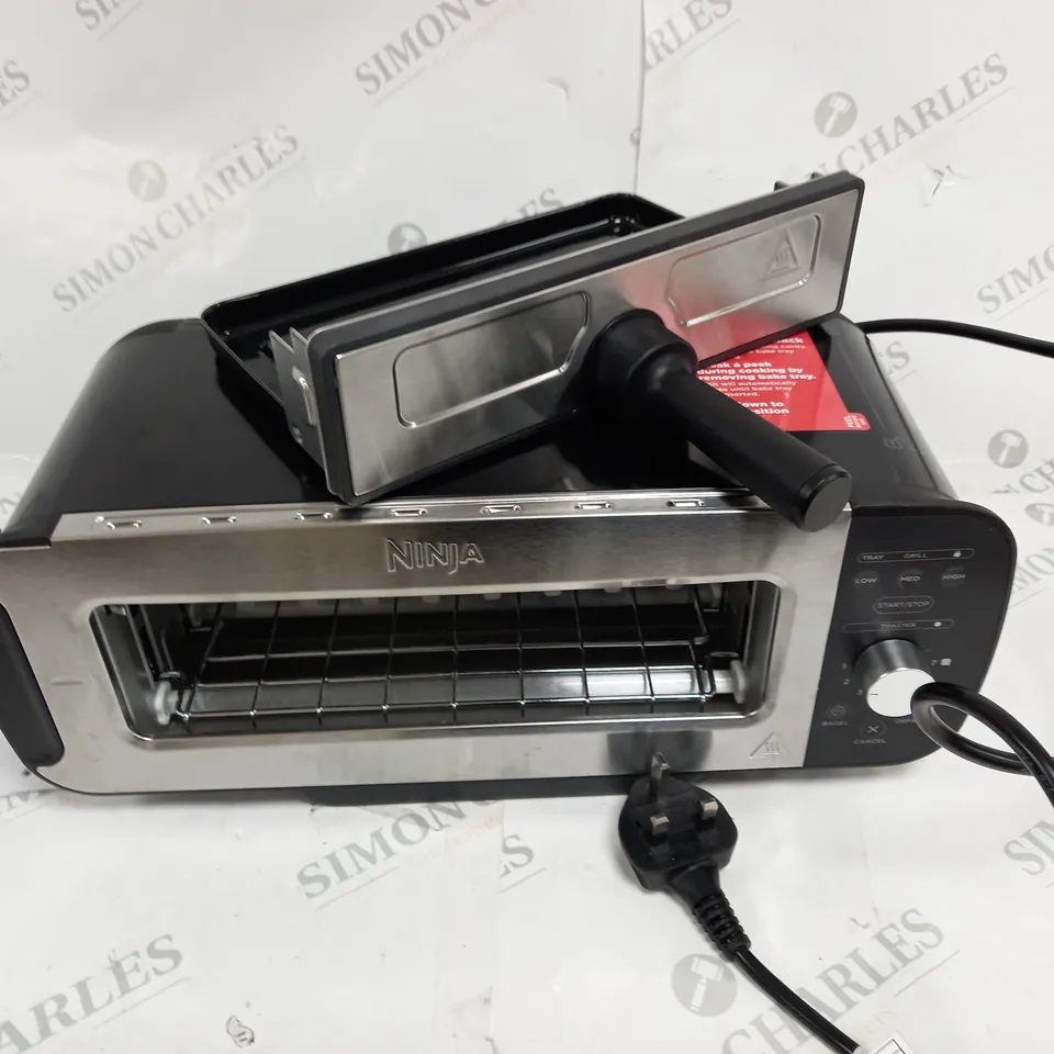 BOXED NINJA 2 IN 1 TOASTER & GRILL ST100UK