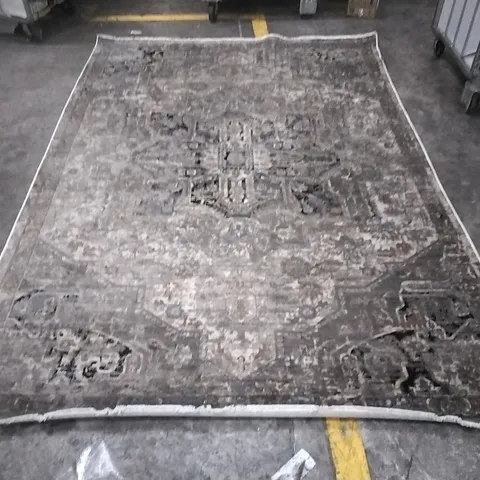 BIEGAL ORIENTAL GREY/BEIGE/BLACK AREA RUG APPROXIMATELY 200X290CM