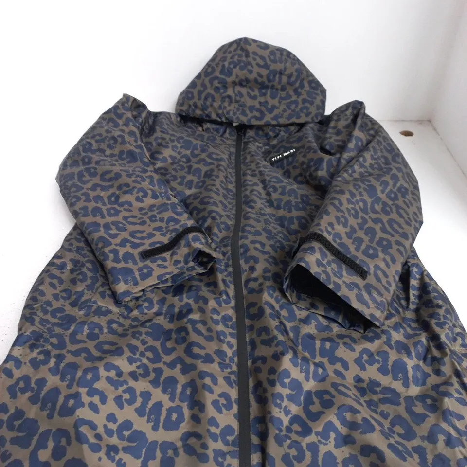VIVI MARI RAIN PARKA – NAVY OLIVE LEOPARD PRINT – SIZE S