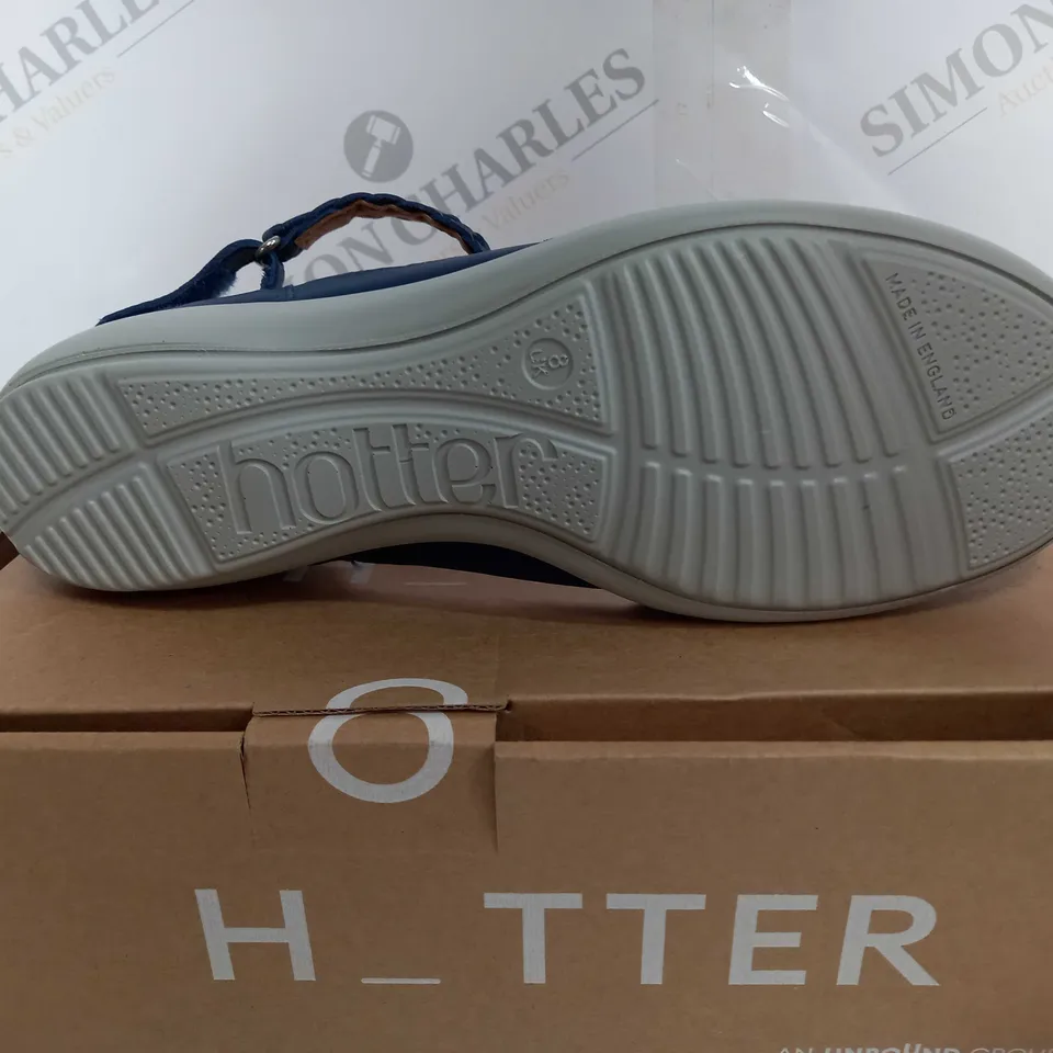 BOXED HOTTER LAKE WIDE BLUE SANDALS - UK 8