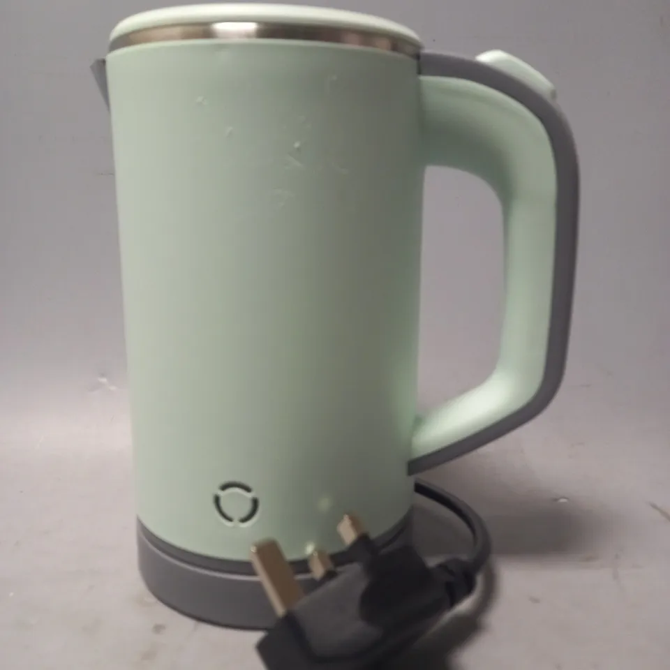 BOXED STAINLESS STEEL ELECTRIC KETTLE IN MINT GREEN