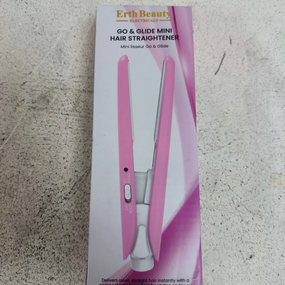 SEALED ERTH BEAUTY GO & GLIDE MINI HAIR STRAIGHTENER