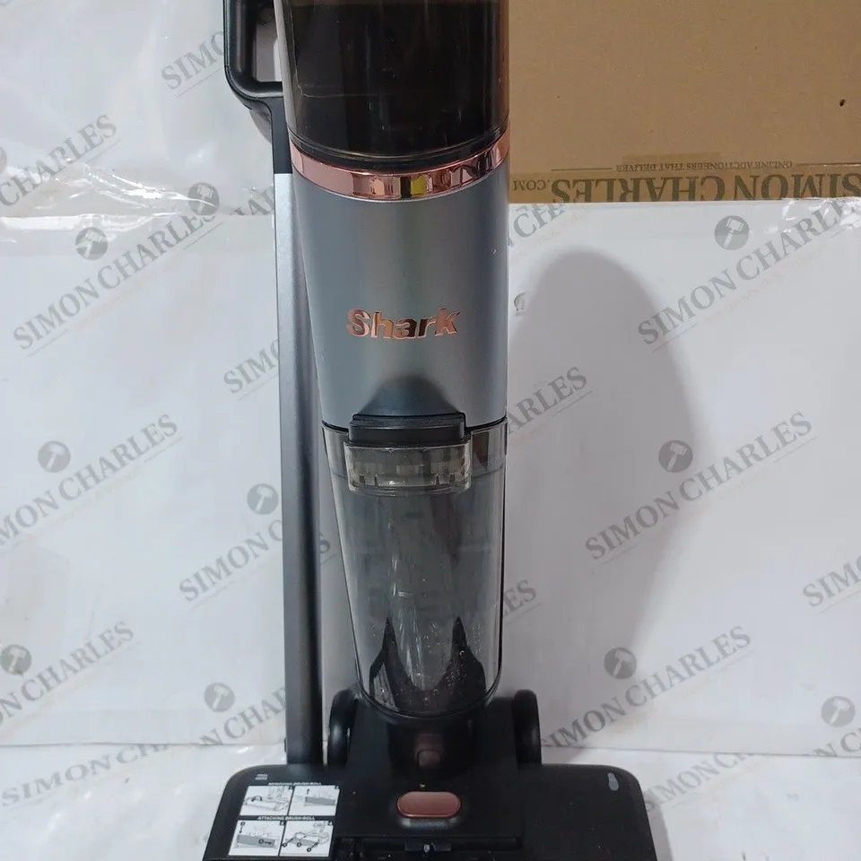 BOXED SHARK HYDROVAC HARD FLOOR WET & DRY CORDLESS CLEANER WD210UK