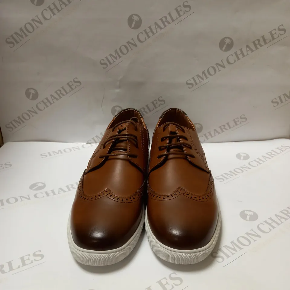 POD FOLEY LEATHER LACE UP BROUGE TRAINER SIZE 12