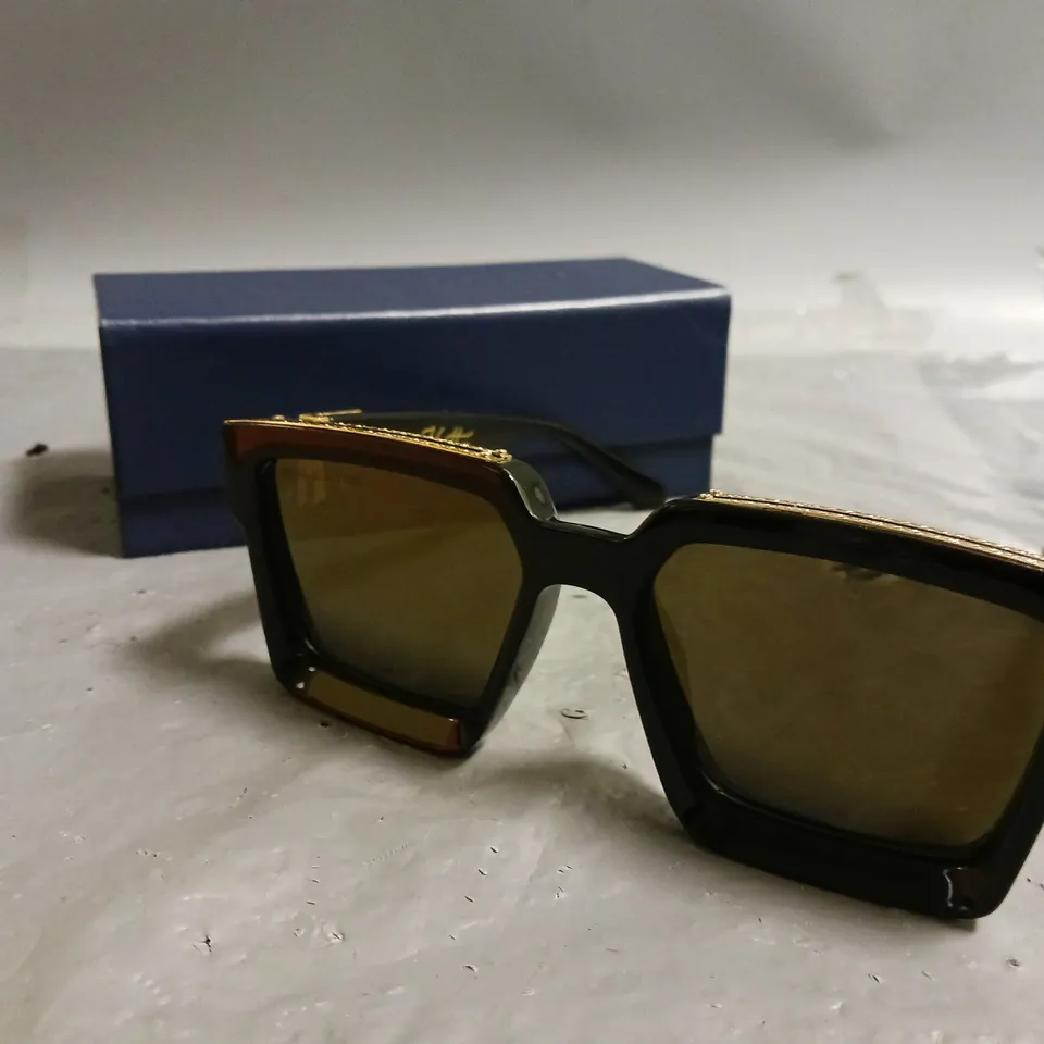 BOXED LOUIS VUITTON GOLD TINTED SUNGLASSES 