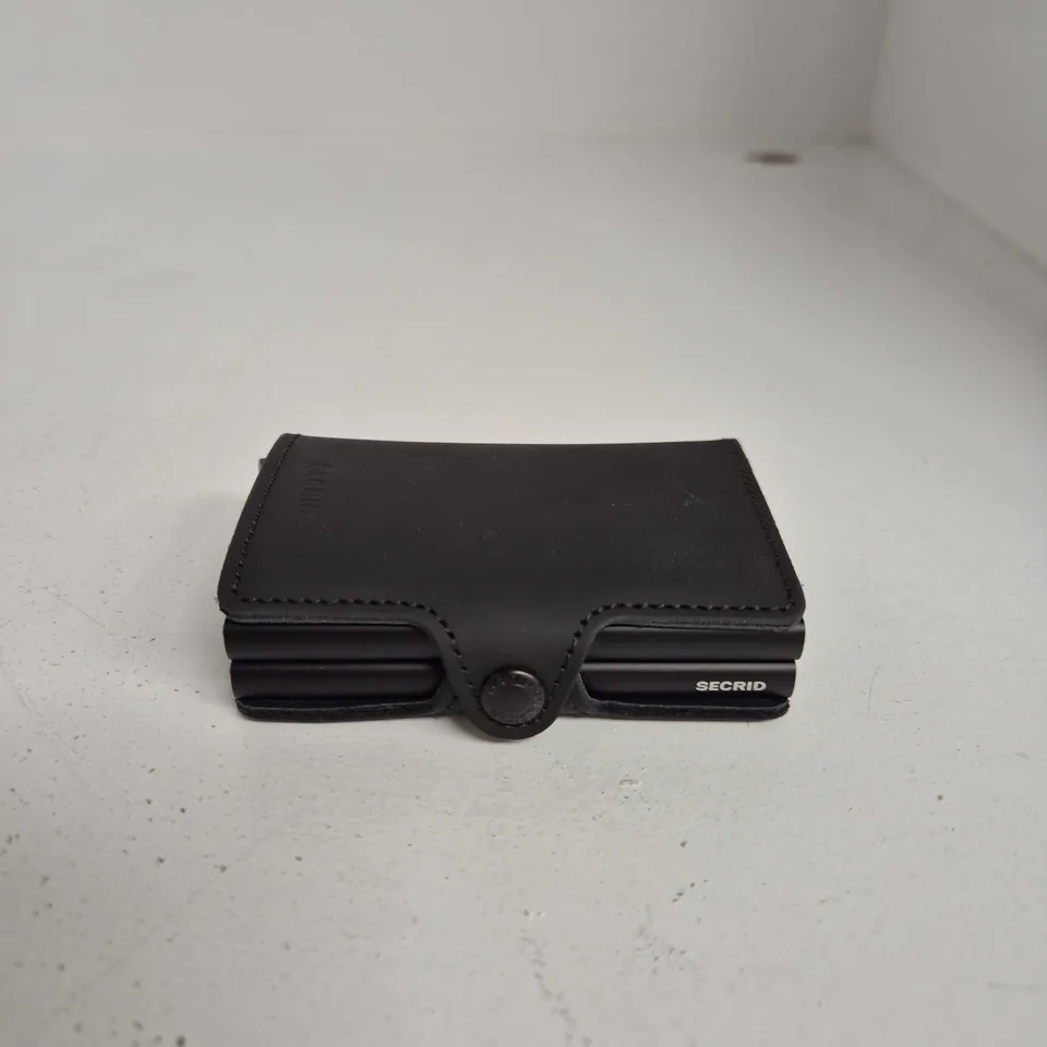 SECRID CARD WALLET – BLACK LEATHER