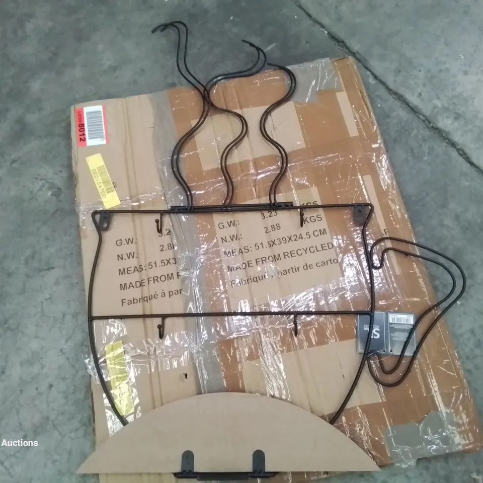 WALL MOUNTED WIRE CUP HANGER WALL SHELF