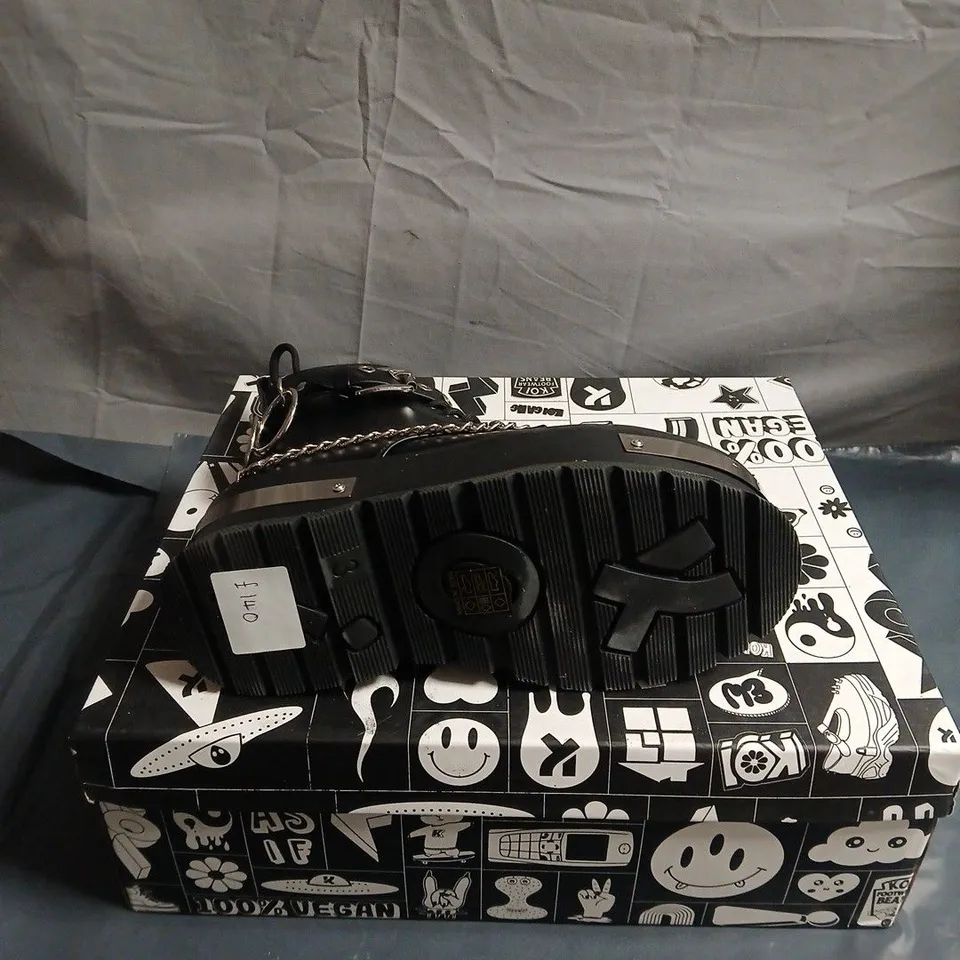 KOI BORIN BLACK LEATHER-LOOK PLATFORM ANKLE BOOTS WITH CHROME TOE CAP AND CHAIN DETAIL, SIZE 3