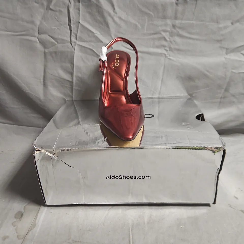 BOXED PAIR OF ALDO POINTED TOE HEELS IN METALLIC RED/GOLD SIZE UK 2
