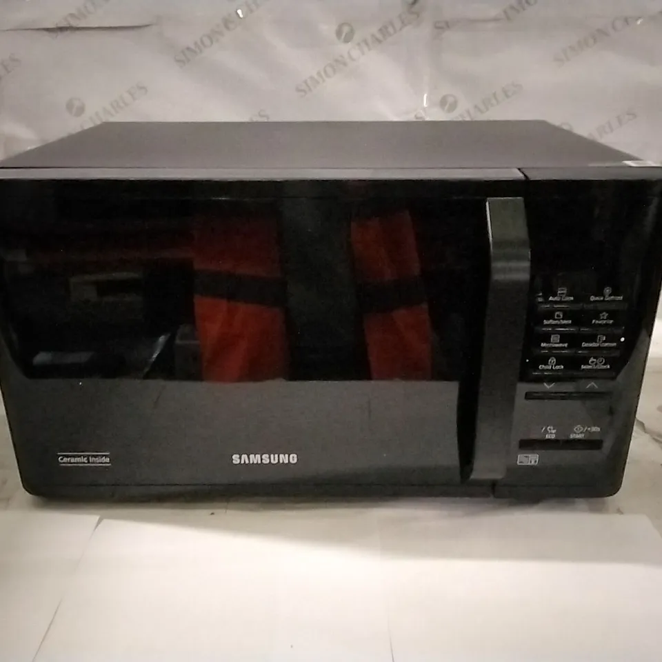 BOXED SAMSUNG MICROWAVE OVEN 